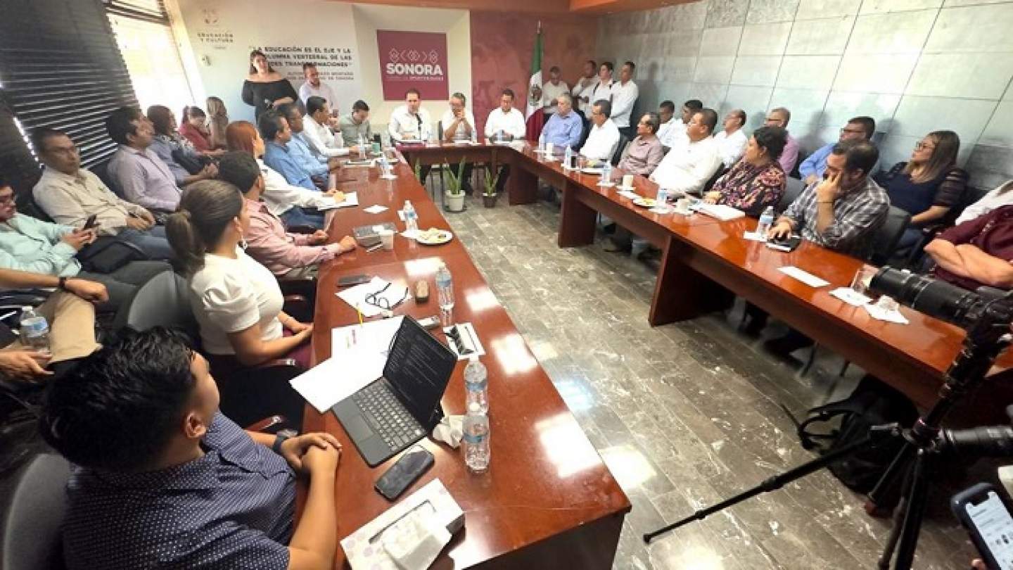 Gobierno de Sonora reporta operación de 99 por ciento de las escuelas públicas en el primer día de regreso a clases.