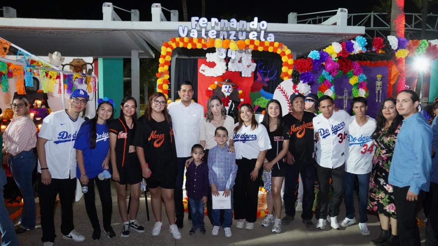 Disfrutan cientos de familias Gran Festival de Día de Muertos, "Tradición que nos une"