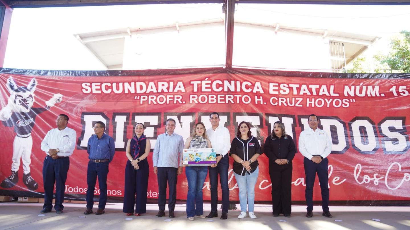 Fortalece Gobierno de Sonora el potencial del alumnado en robótica: Froylán Gámez