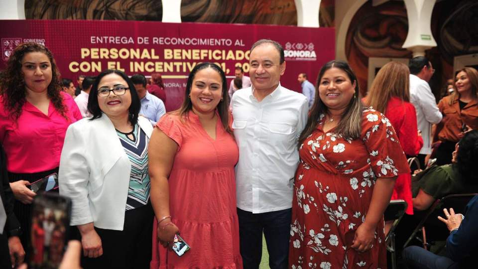 Cumple Gobernador Durazo con pago de retroactivo e incremento salarial al magisterio sonorense