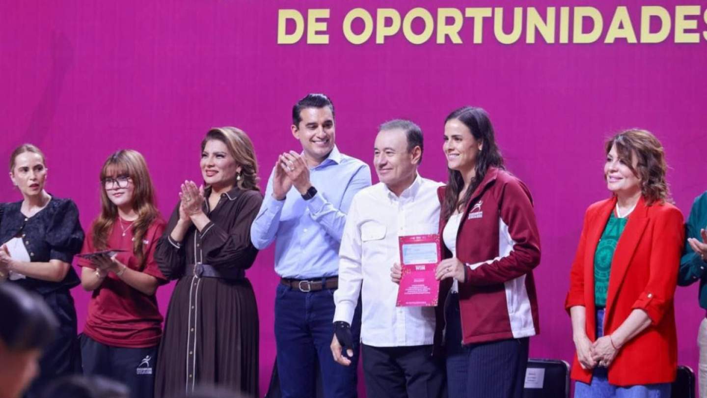 Gobernador Durazo beca a más de 600 atletas sonorenses y asegura su formación deportiva